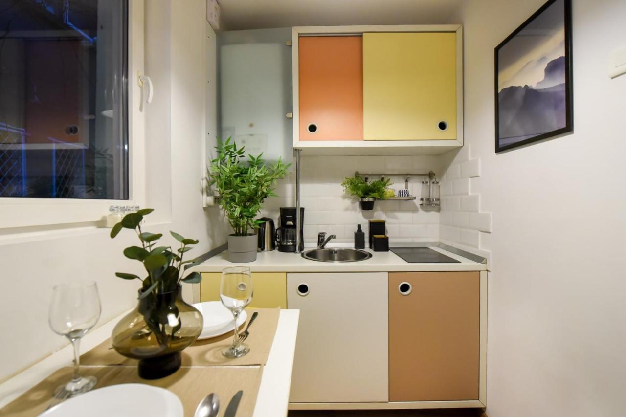 Sweet Dreams Home Dreamy Universitate Studio Bukares Bagian luar foto